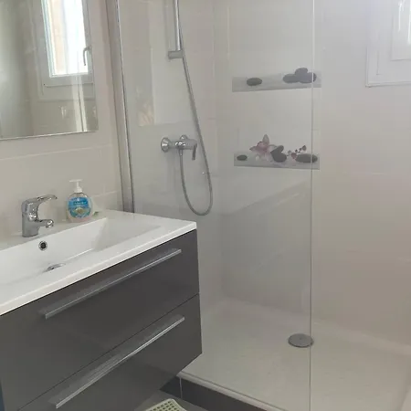 Apartment T3 A 40 Metres De La Avec Vue Narbonne-Plage
