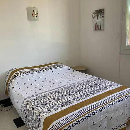 Apartament T3 A 40 Metres De La Avec Vue *